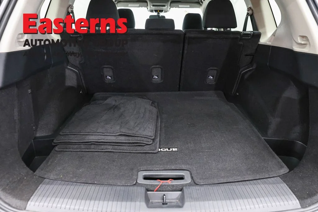 Used 2023 Black Nissan S image 9
