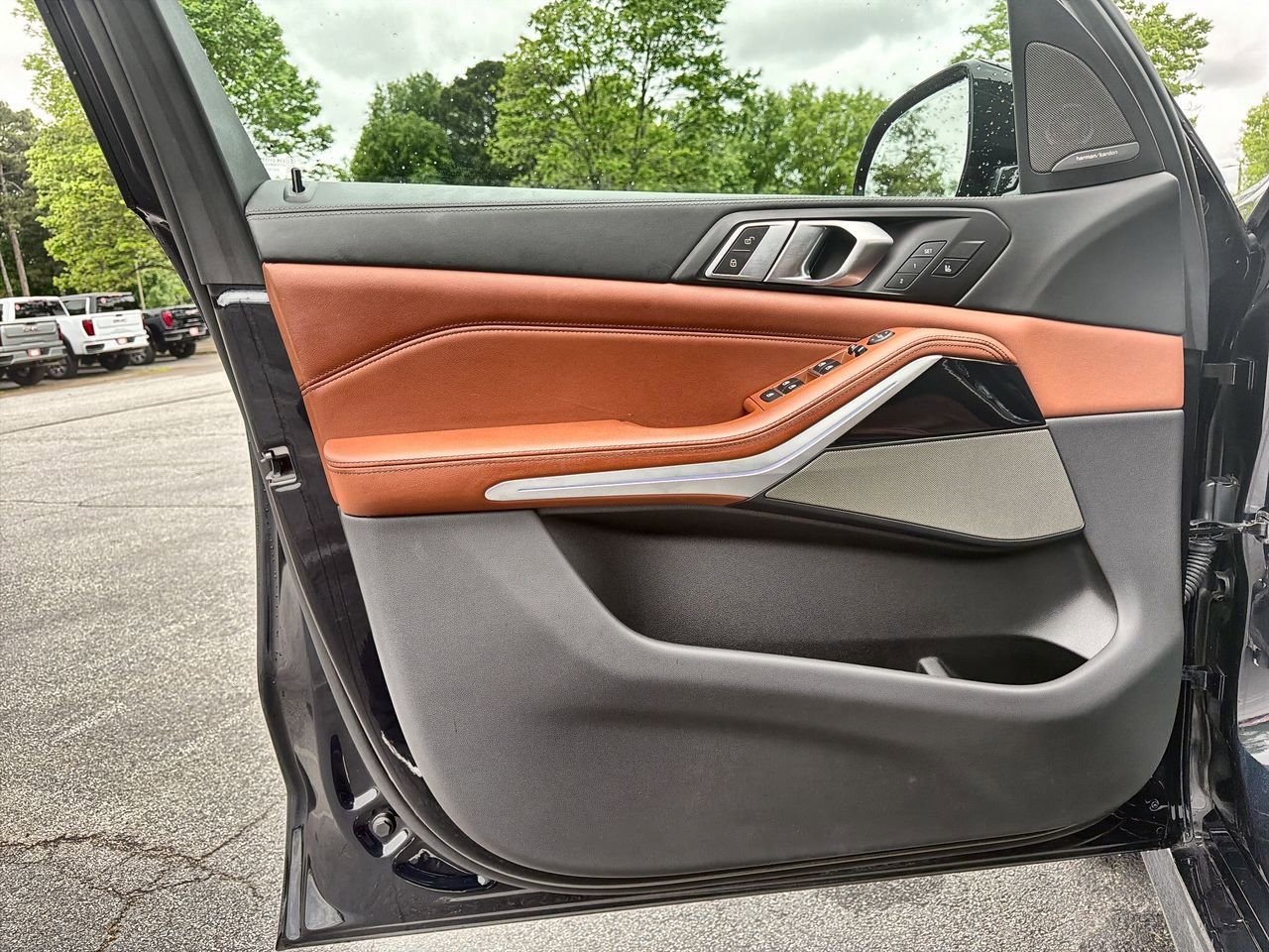 Used 2023 Black BMW M50i image 18
