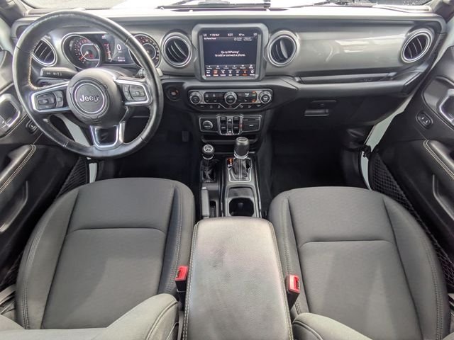 Used 2020 White Jeep Unlimited Sahara image 15