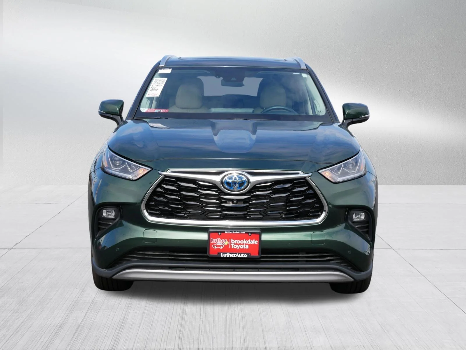 Used 2023 Toyota Highlander Platinum with VIN 5TDEBRCH2PS574662 for sale in Brooklyn Center, Minnesota