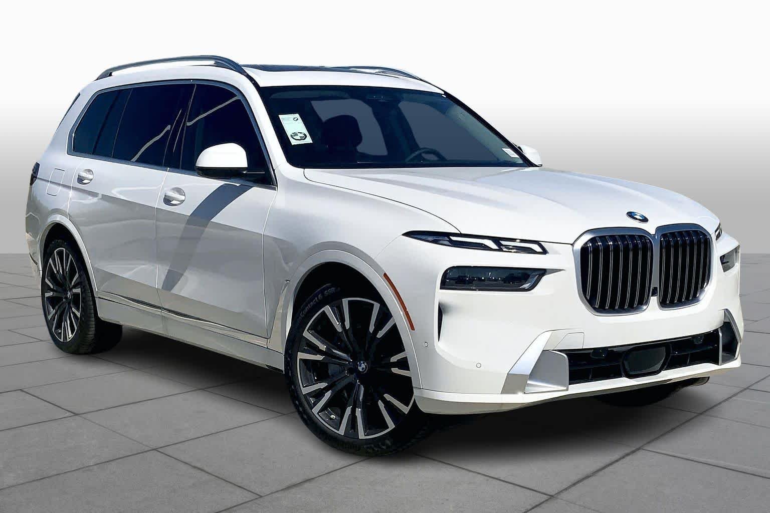 Used 2026 Alpine White BMW xDrive40i image 2