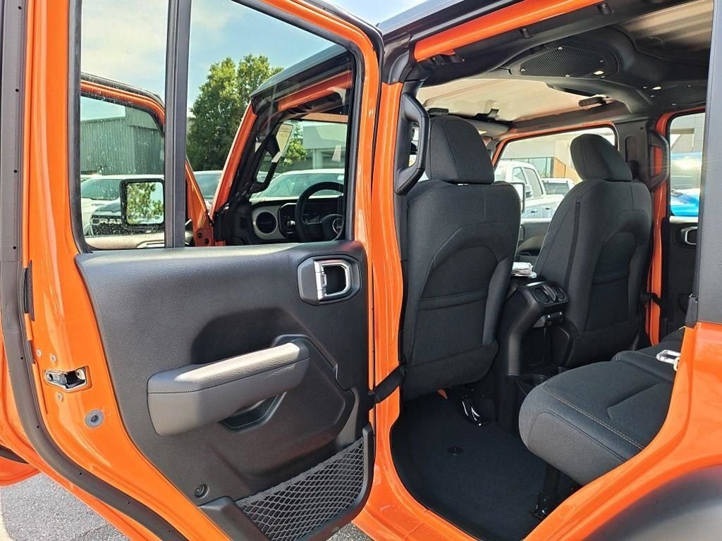 New 2026 Joose Jeep Sport S image 28