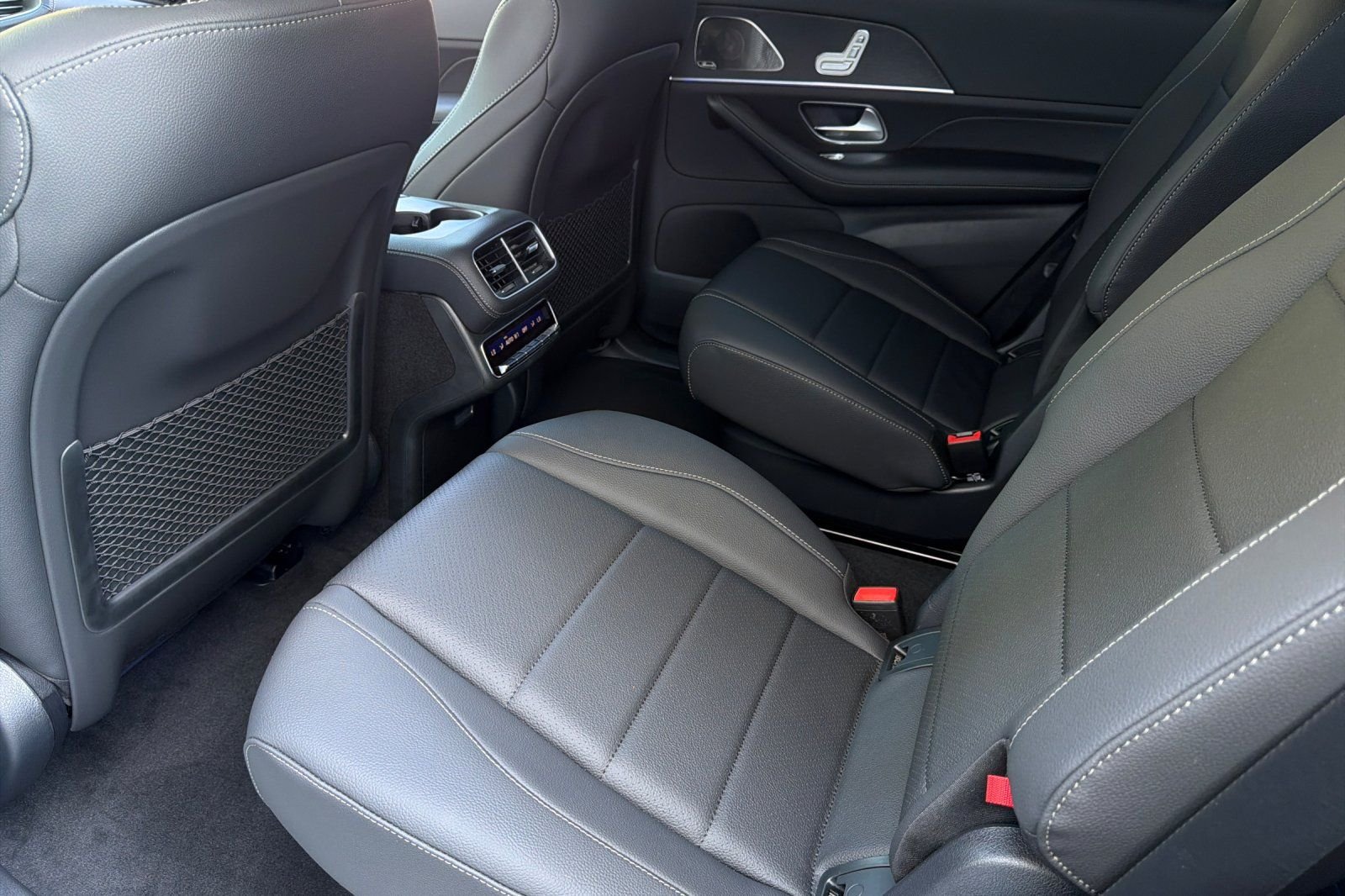 New 2026 Polar White Mercedes-Benz GLS 450 image 10
