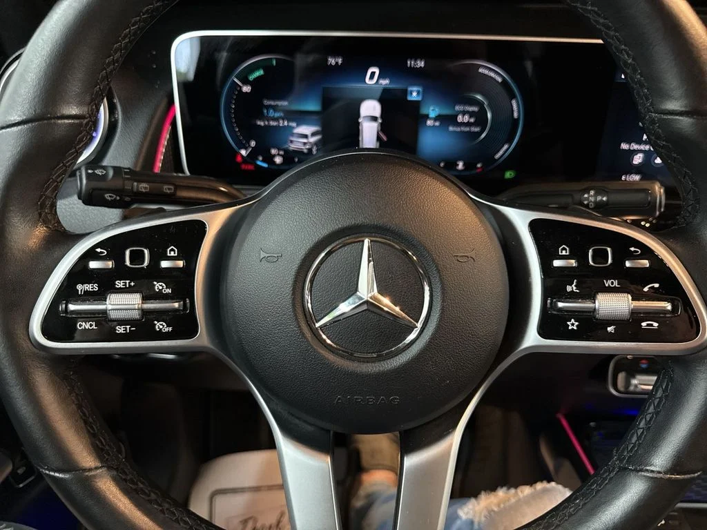 Used 2021  Mercedes-Benz GLB 250 image 22