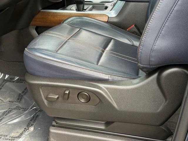 Used 2022 Glacier Blue Metallic Chevrolet High Country image 40