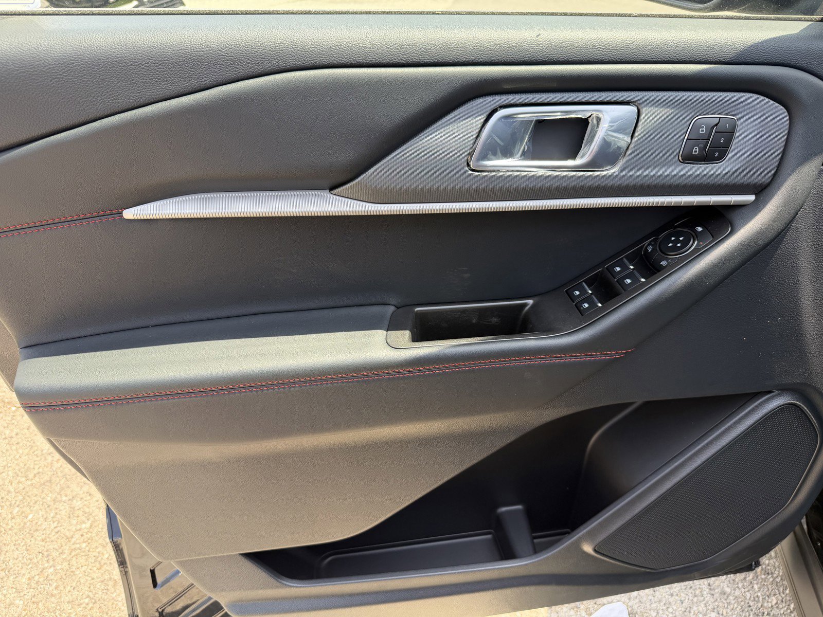 New 2026 Agate Black Metallic Ford ST-Line image 20