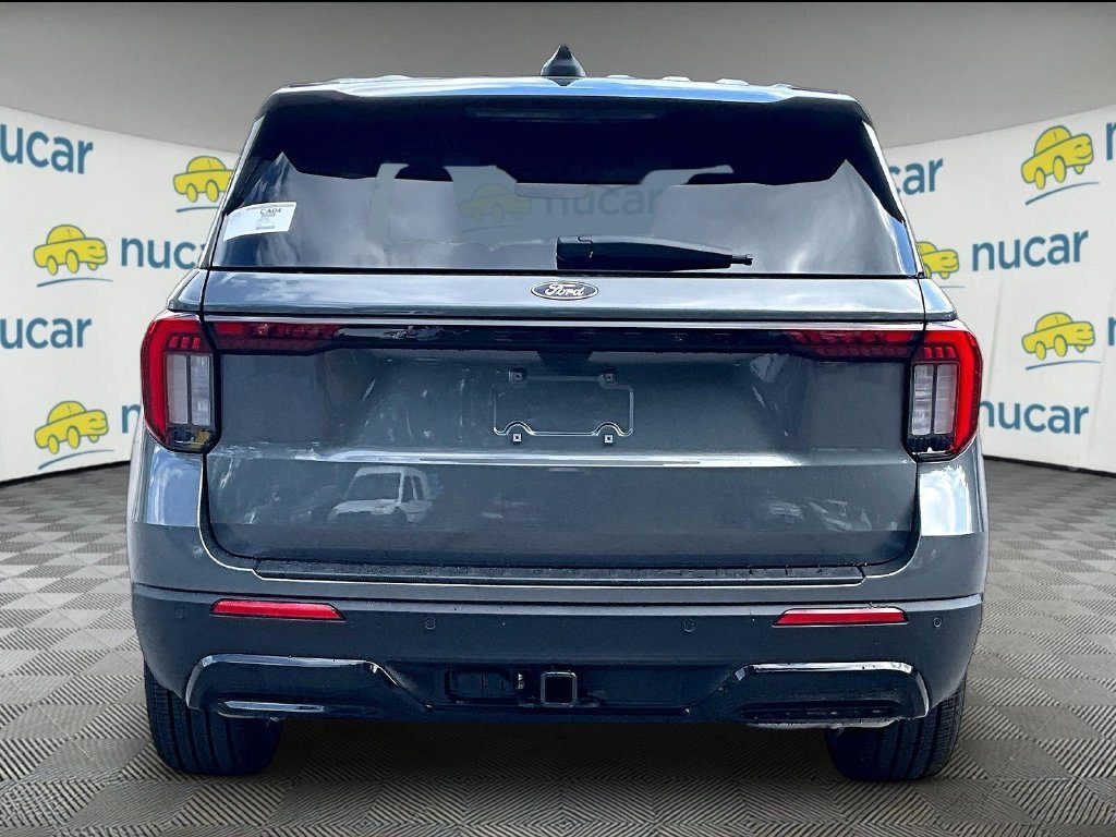 New 2027 Carbonized Gray Metallic Ford ST-Line image 5