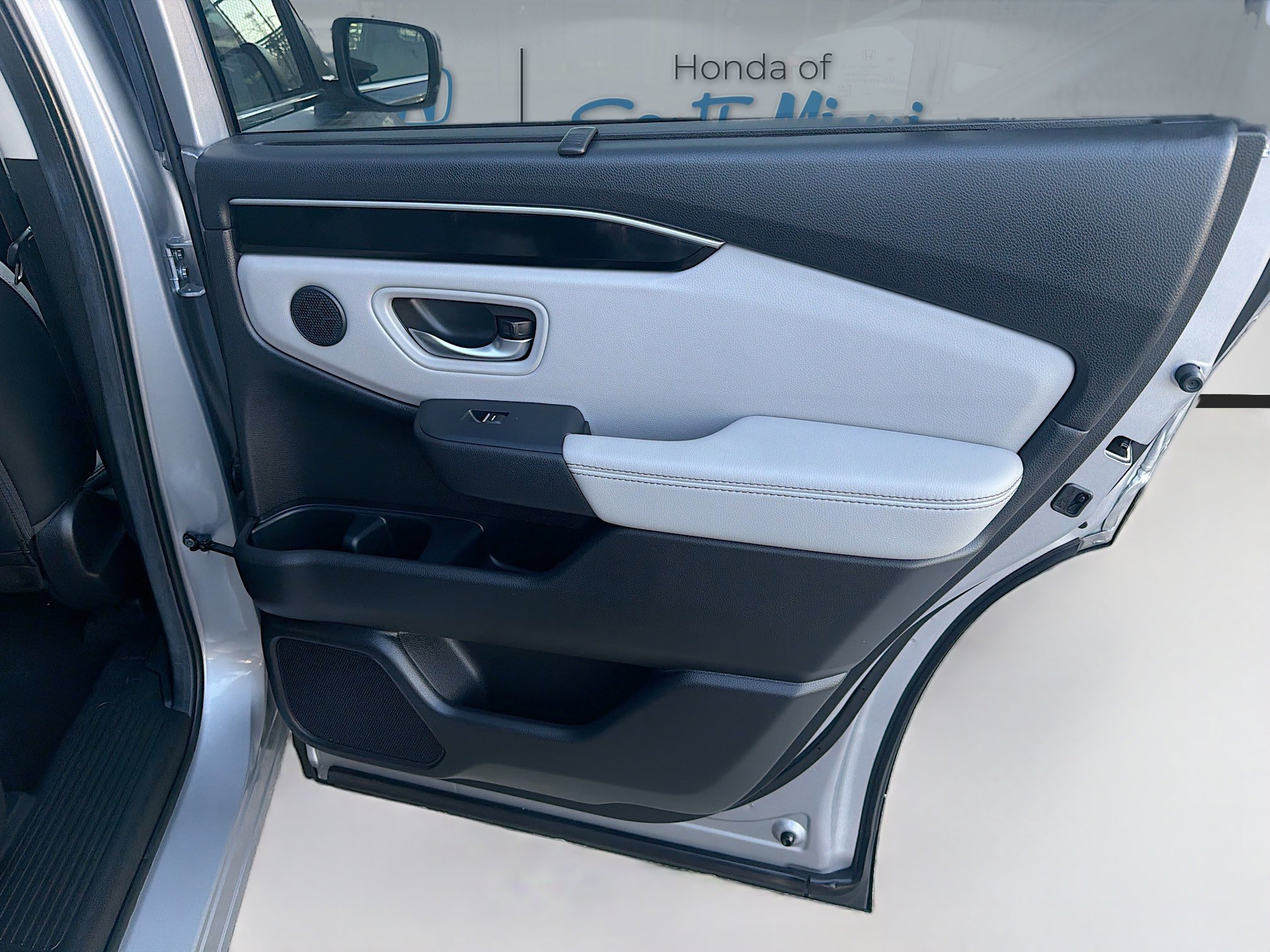 2025 Honda Pilot EX-L - Photo 30