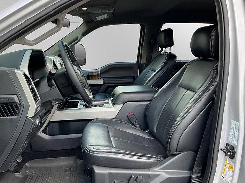 Used 2019 Silver Ford LARIAT image 9