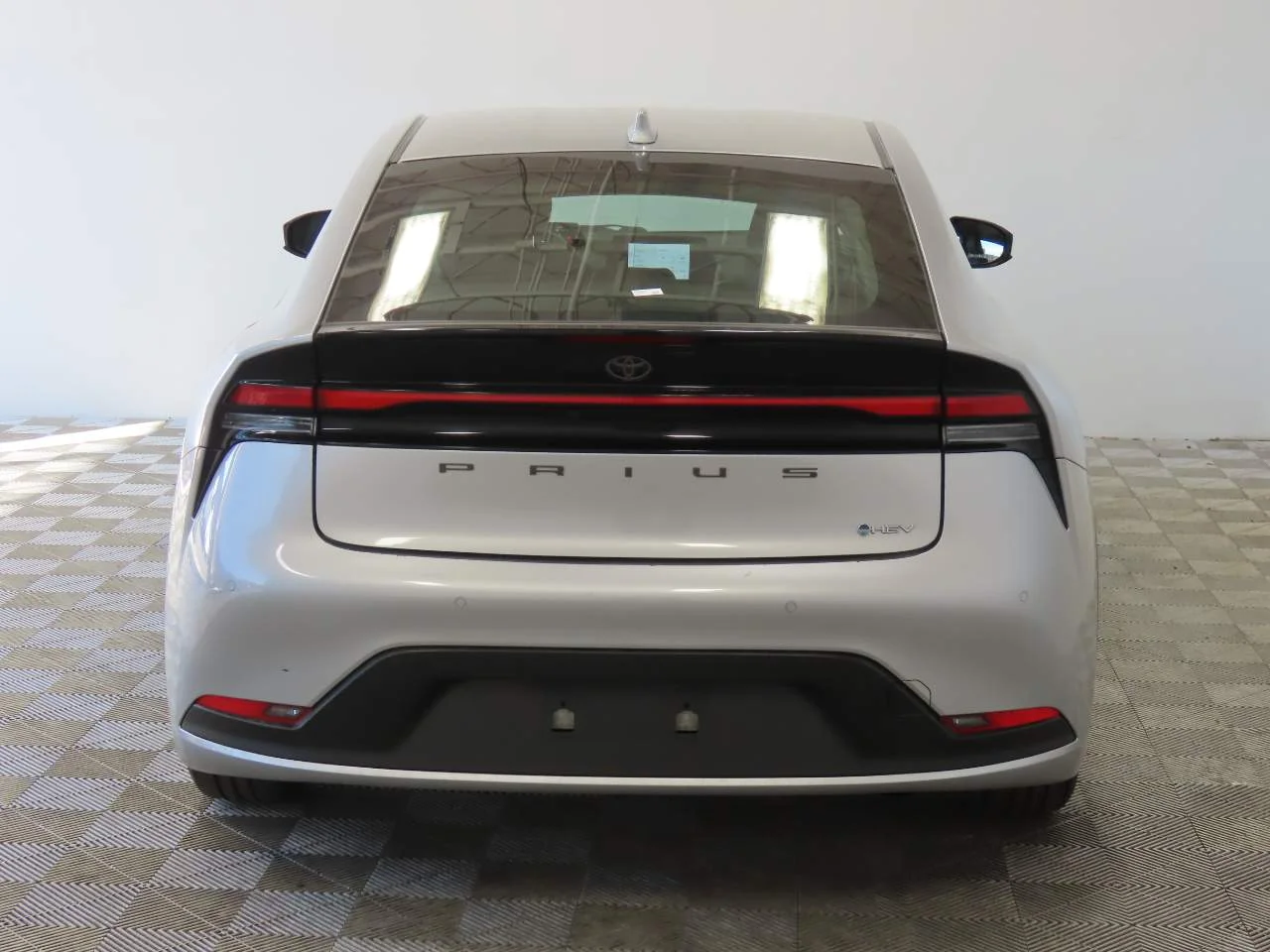 Used 2025 Cutting Edge Toyota LE image 4