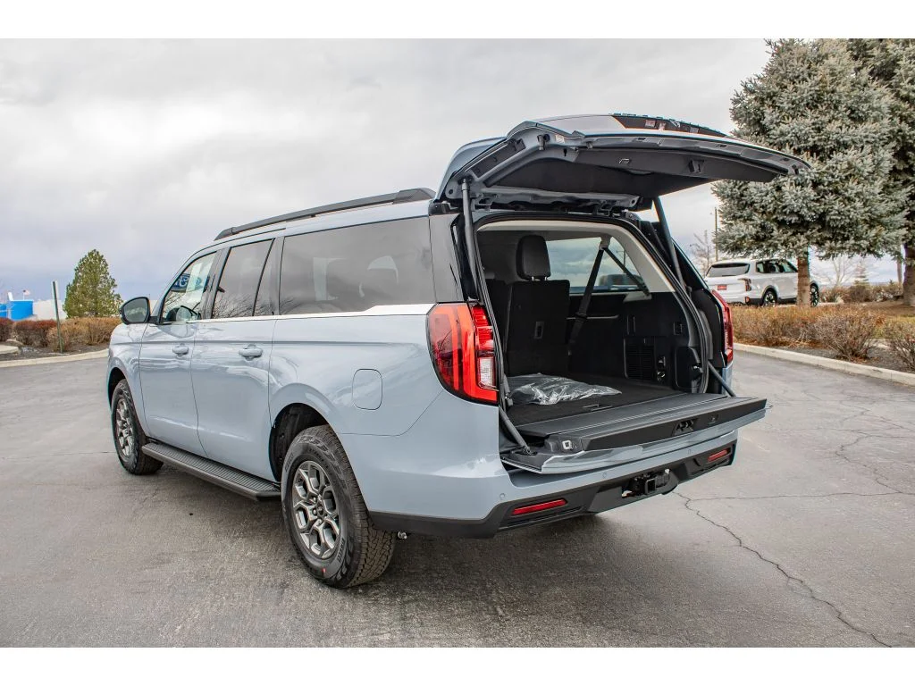 New 2026 GLACIER GRAY METALLIC Ford Active image 10