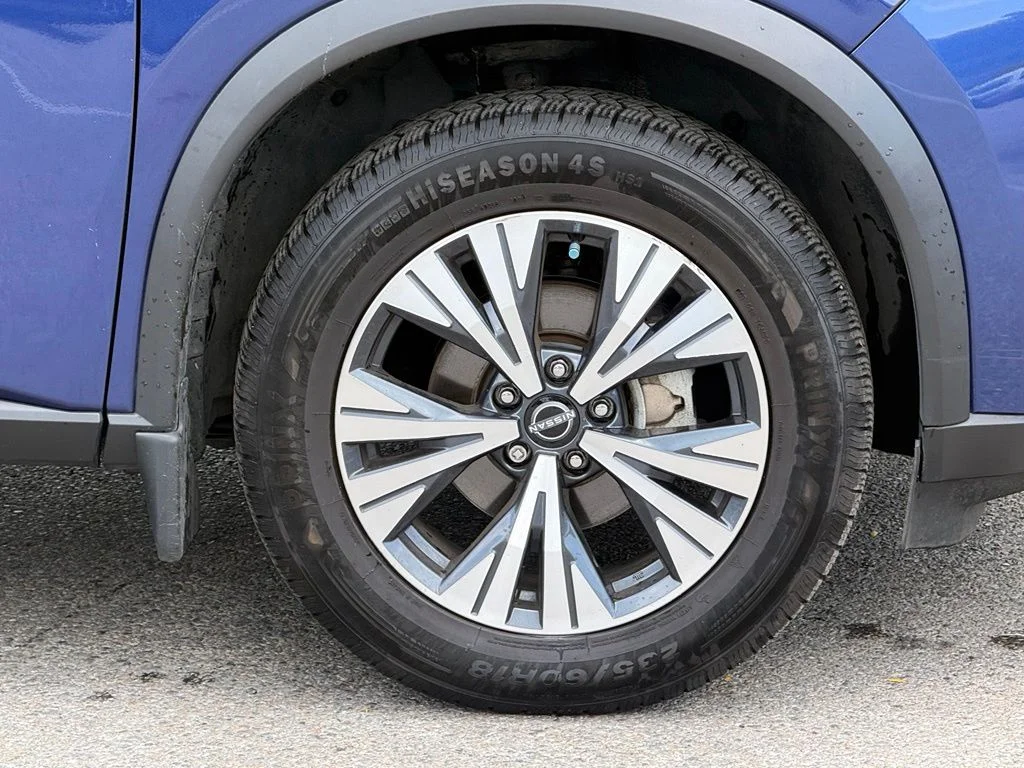 Used 2023 Blue Nissan SV image 12
