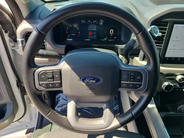 Used 2024 White Ford XLT image 18