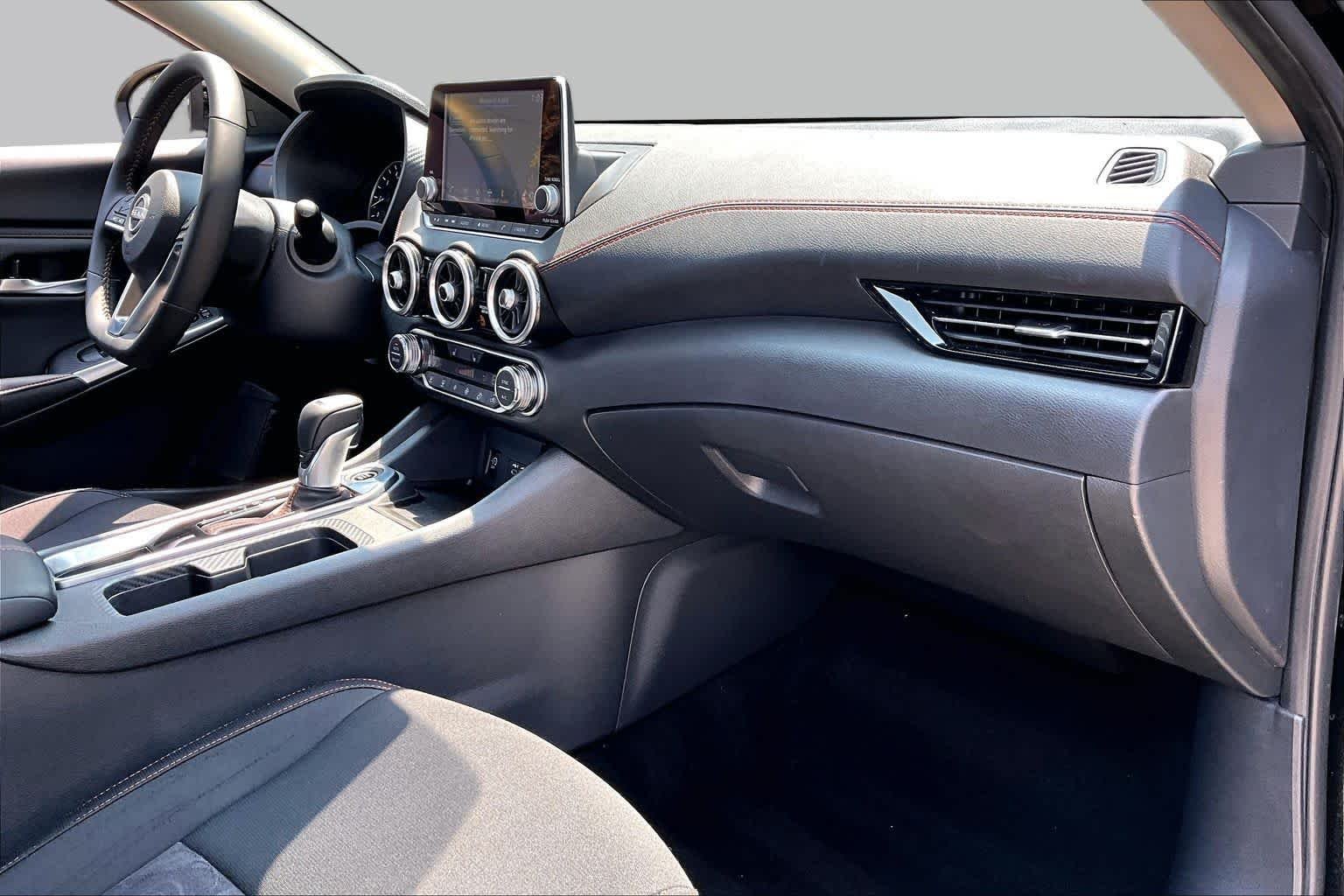 Used 2025 Super Black Nissan SR image 19