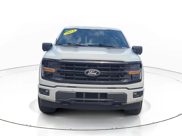 Used 2024 White Ford XLT image 2
