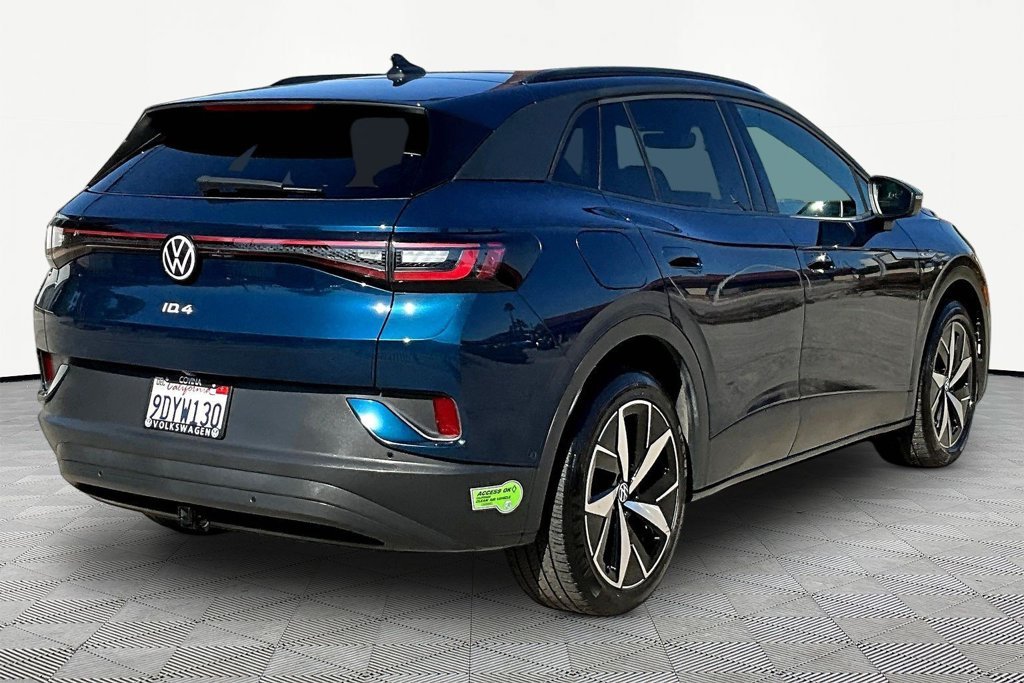 Used 2023 Blue Volkswagen Pro S image 6