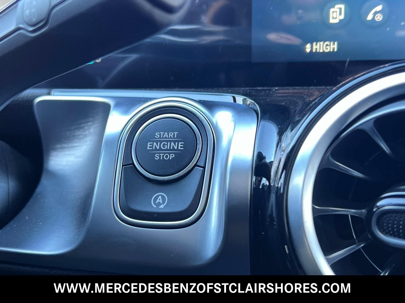 New 2026 Cirrus Silver Metallic Mercedes-Benz GLB 250 image 28