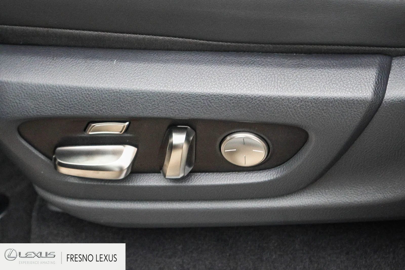 2026 Lexus LX 700h Luxury - Photo 21