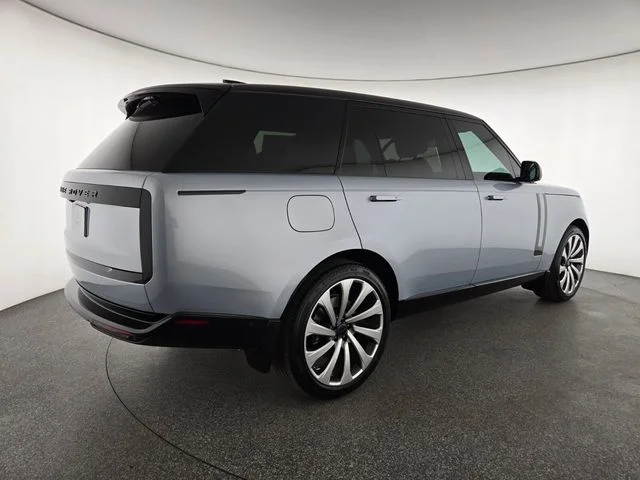 New 2026 Ionian Silver in Gloss finish Land Rover SE image 2