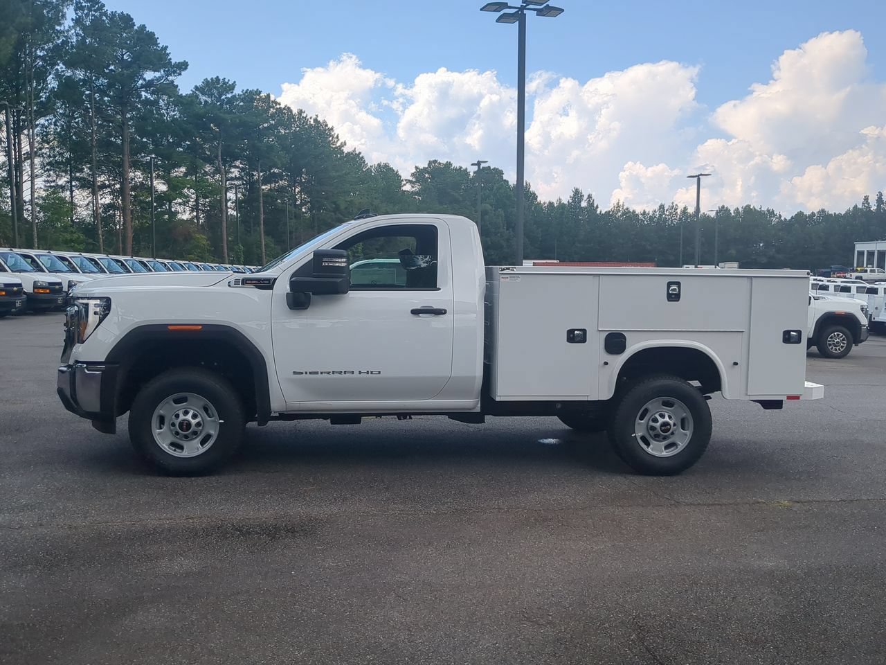 New 2026 Summit White GMC Pro image 5