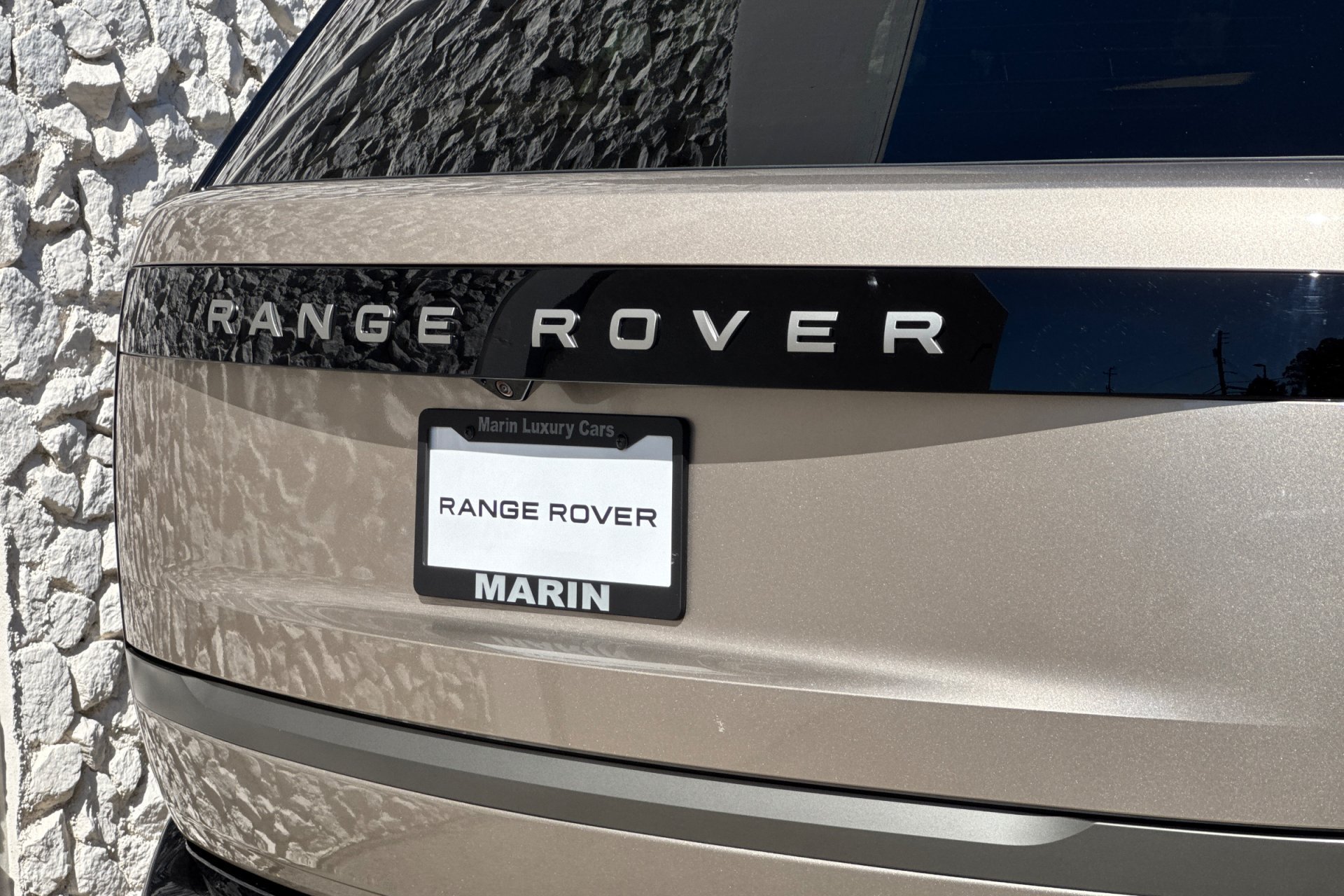 New 2026 Batumi Gold Land Rover SE image 12