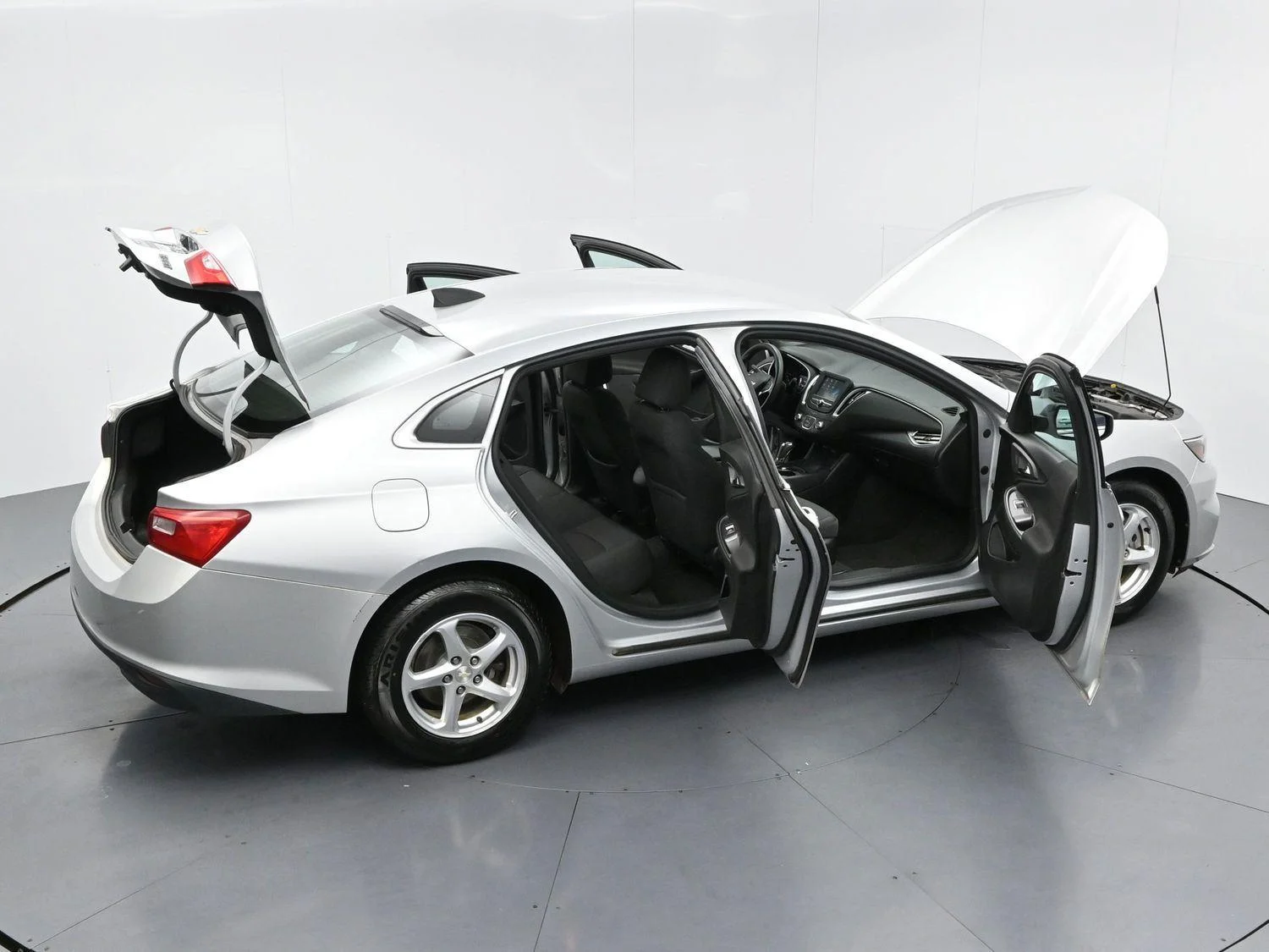 Used 2018 SILVER ICE METALLIC Chevrolet LS image 36
