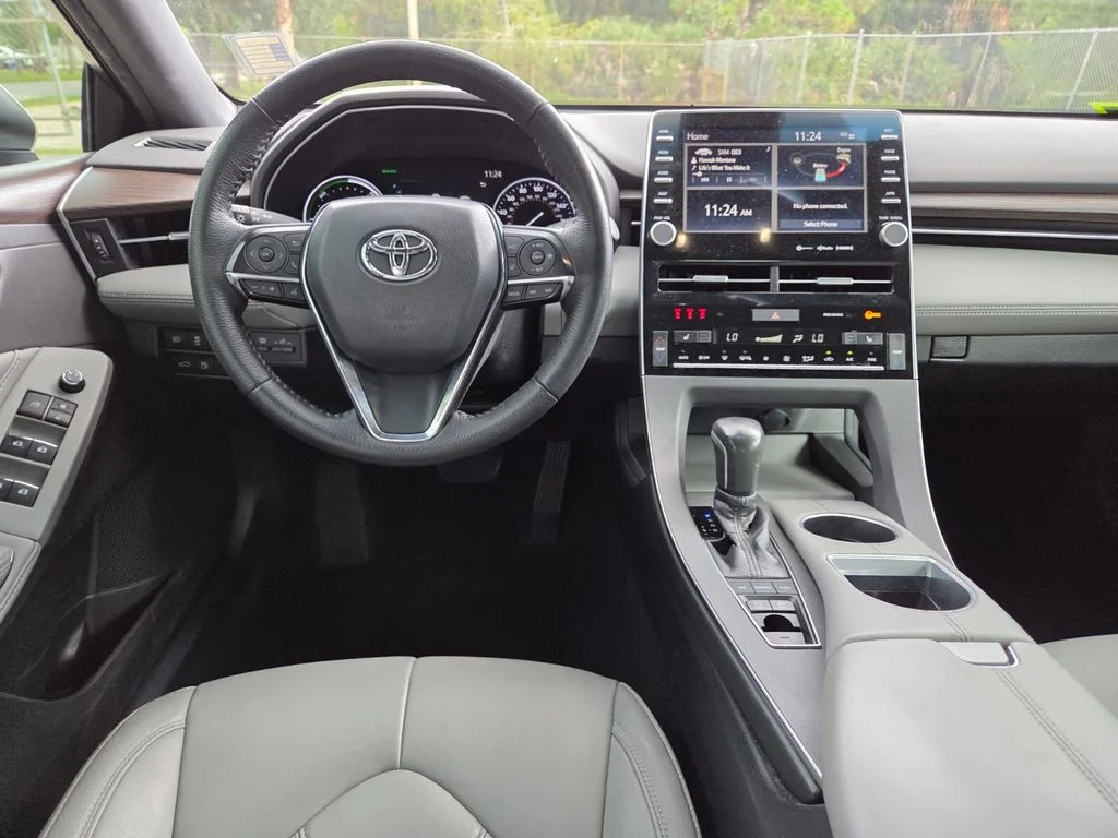 Used 2021 Beige Toyota XLE Plus image 7