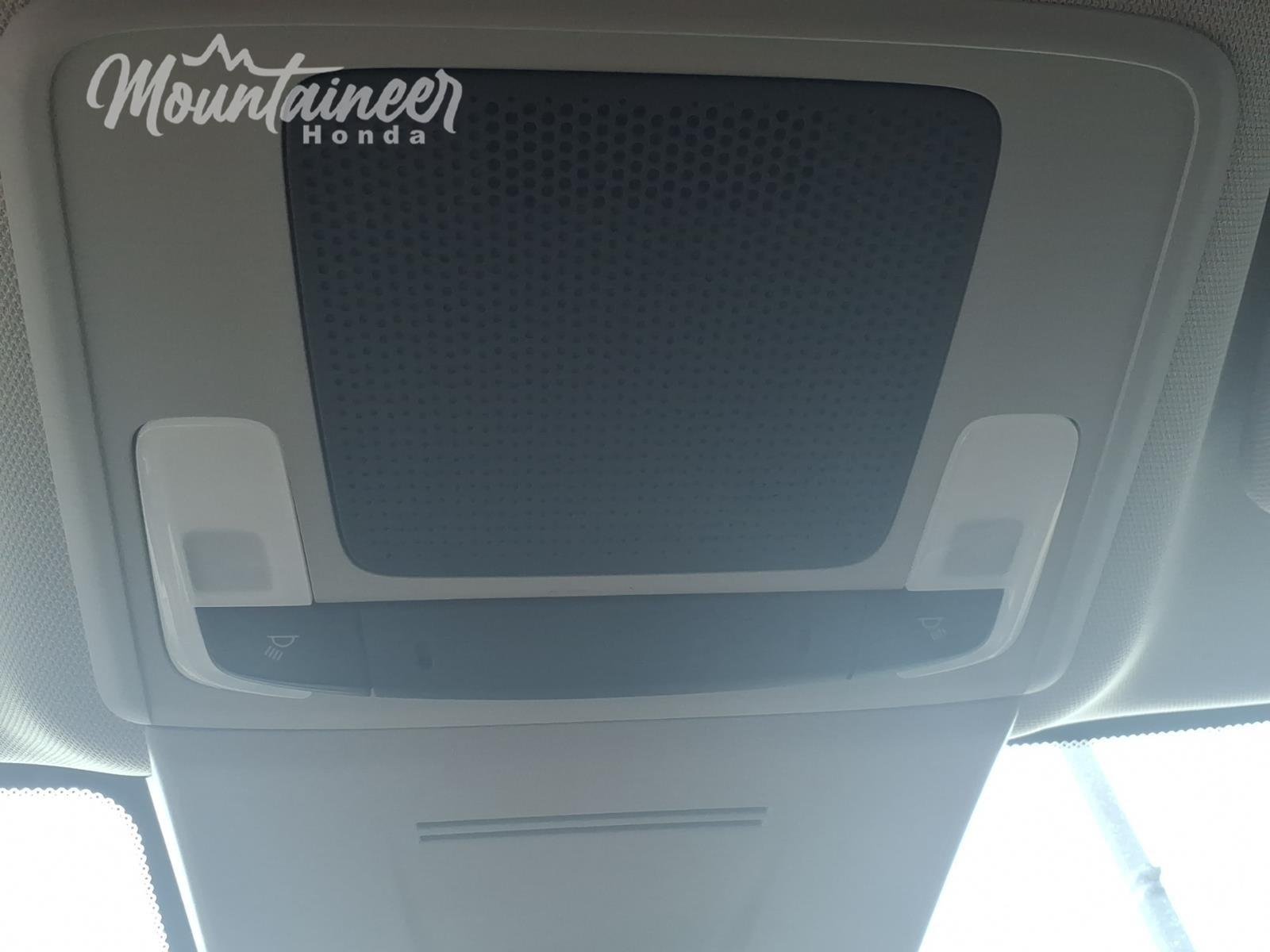 Used 2025 Meteorite Gray Metallic Honda LX image 33