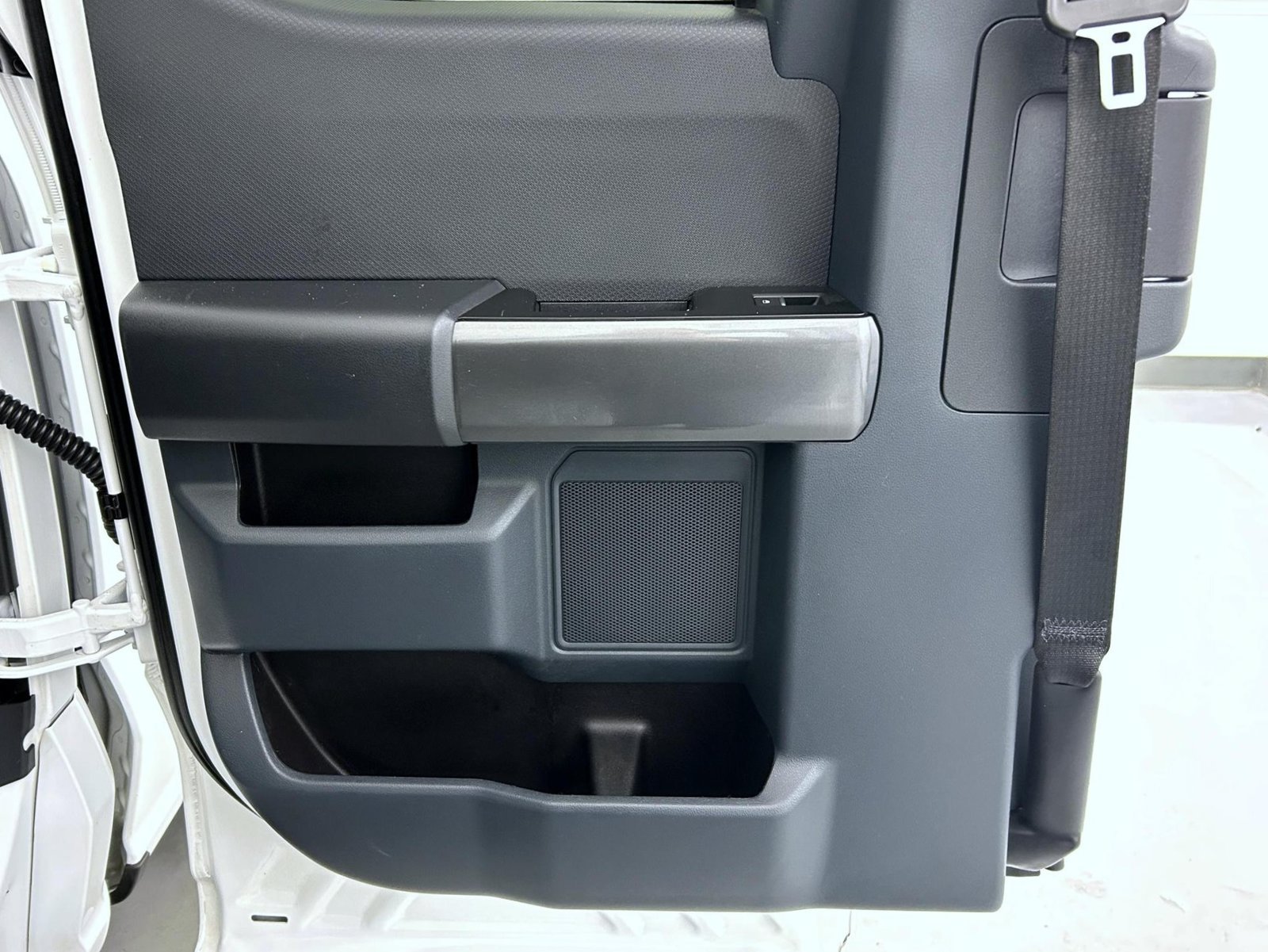 Used 2022 White Ford XLT image 20