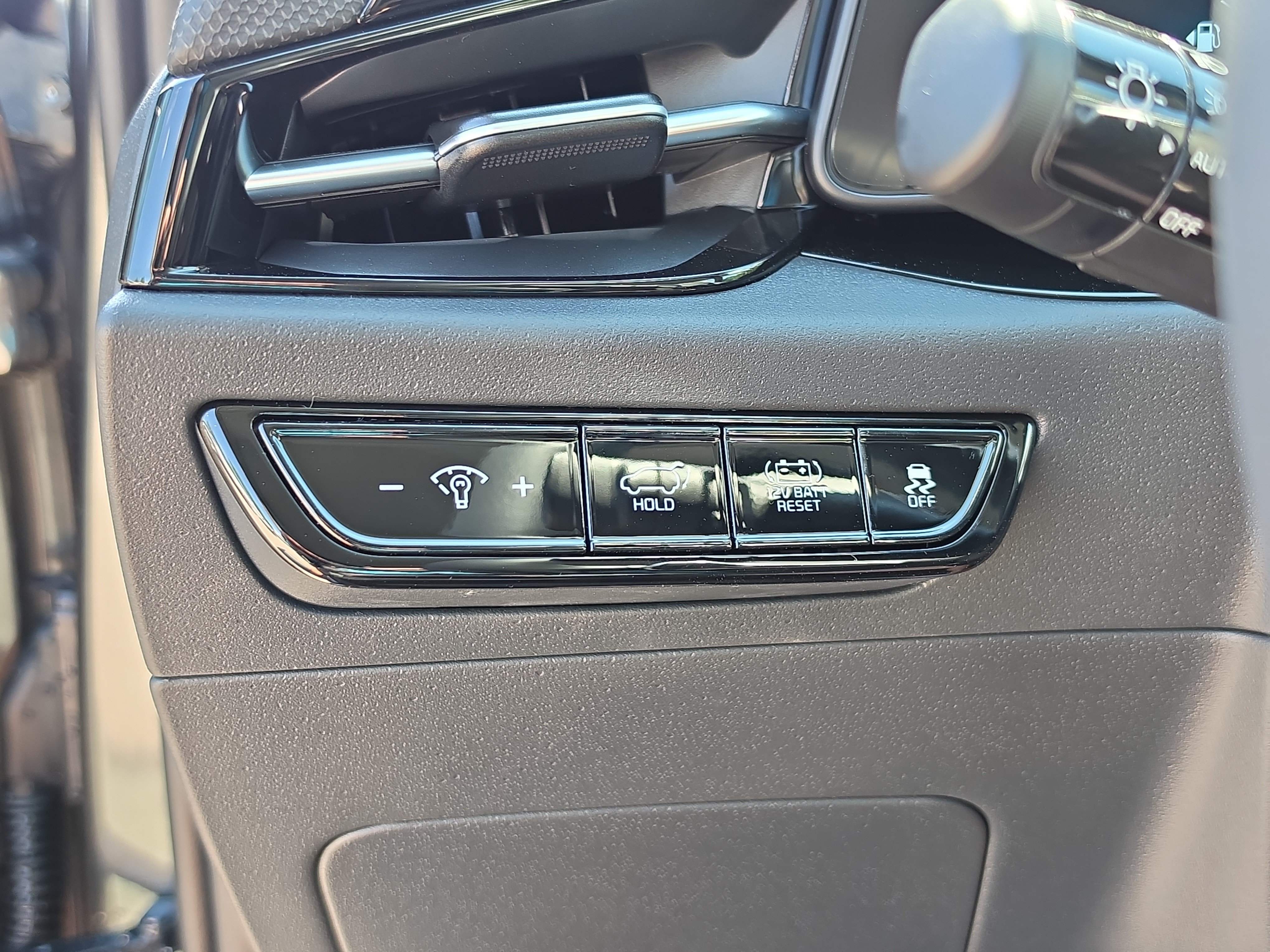 New 2026 Interstellar Gray Kia SX Touring image 29