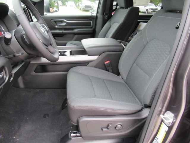 New 2026 Granite Crystal Metallic Clear-Coat Exterior Paint RAM Big Horn/Lone Star image 17