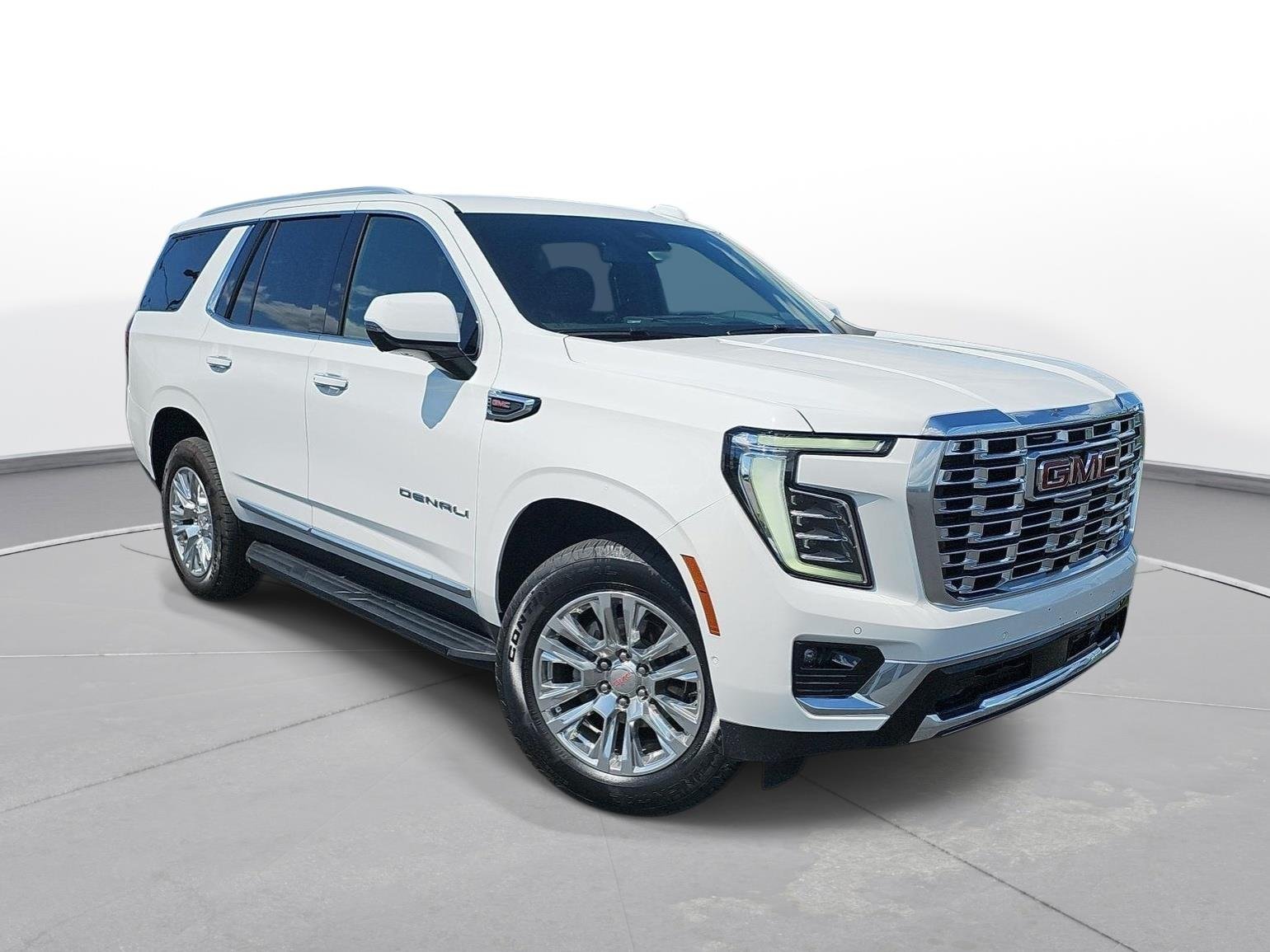 Used 2025 Summit White GMC Denali image 3