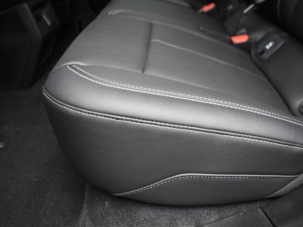 2026 CADILLAC OPTIQ - Image 26