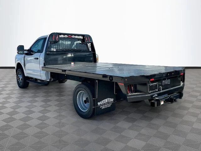 New 2026 Oxford White Ford XL image 4