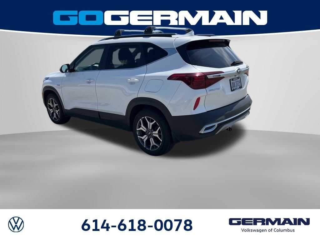Used 2021 Snow White Pearl Kia EX image 4