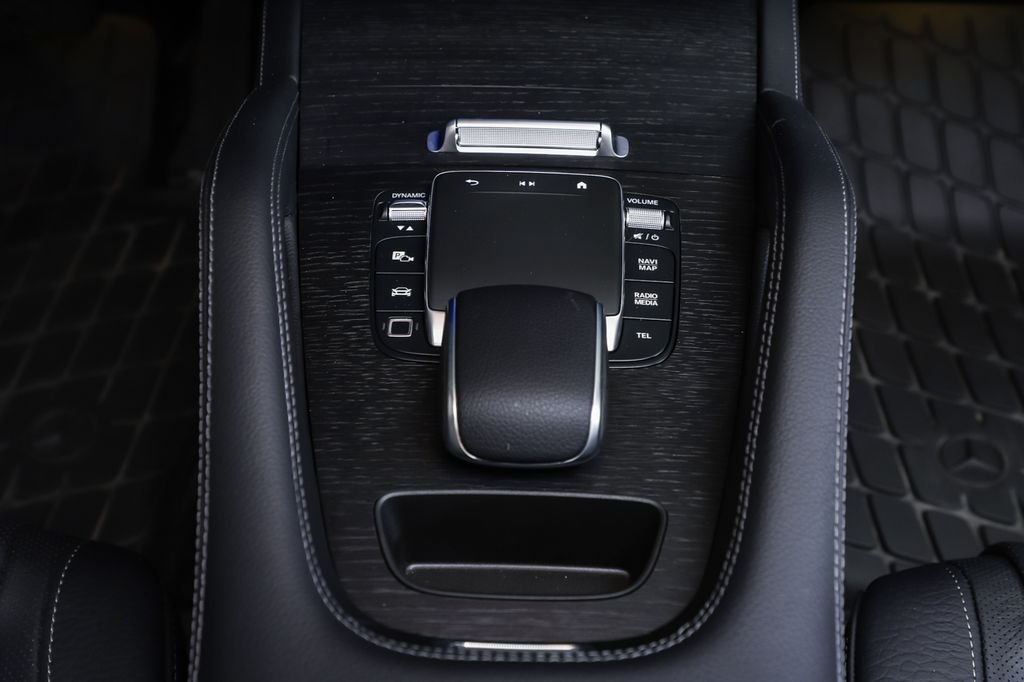 New 2026 Black Mercedes-Benz GLE 450 image 17