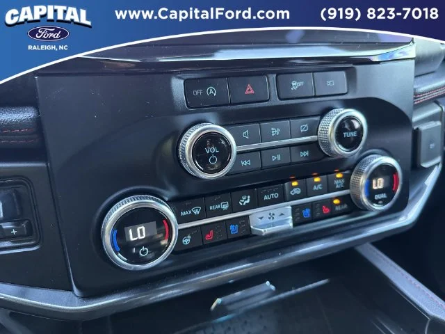 Used 2023  Ford Limited image 30