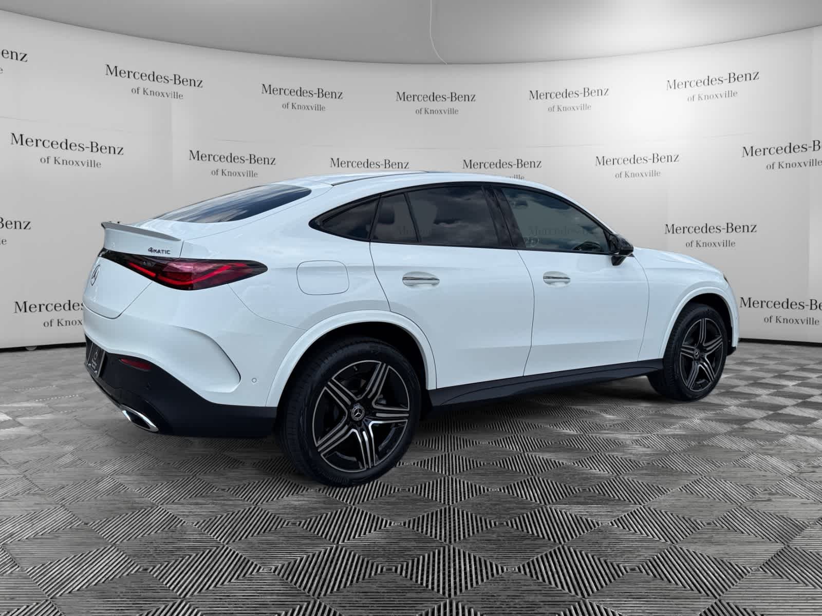 New 2027 Polar White Mercedes-Benz GLC 300 image 5