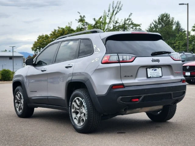 Used 2020 Silver Jeep Trailhawk image 5