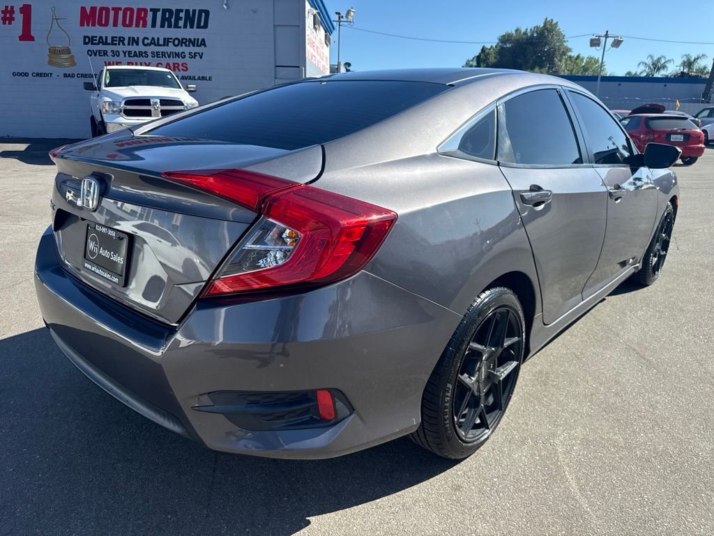 Used 2017 Gray Honda LX image 5