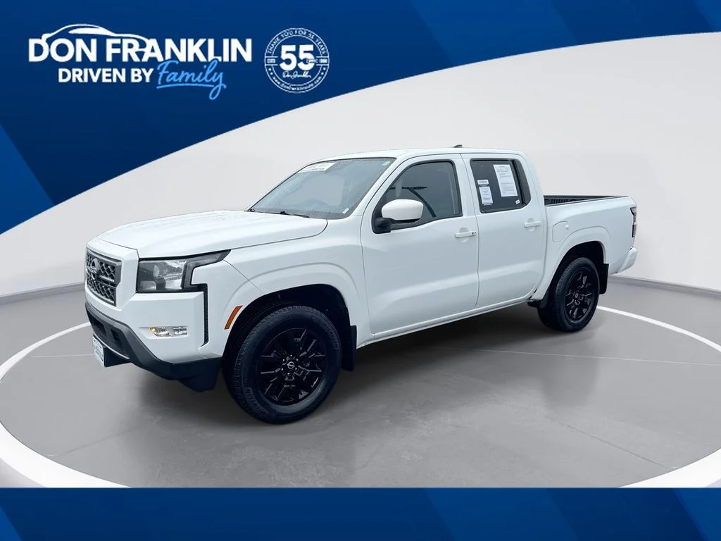 Used 2022 White Nissan SV image 1