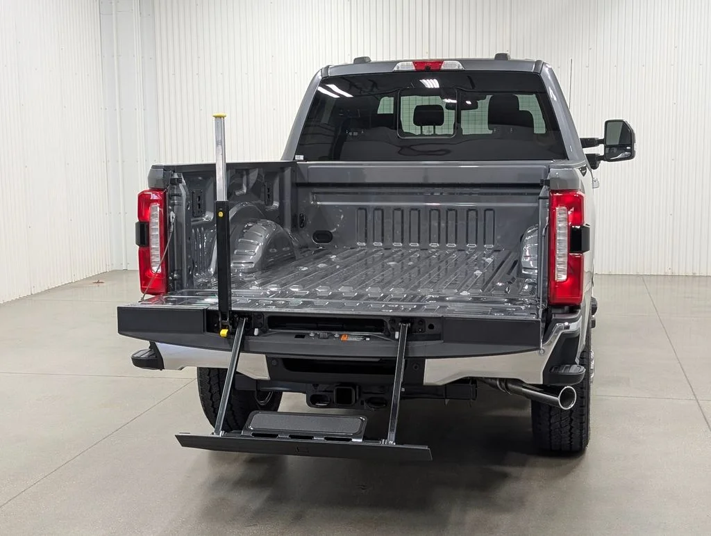New 2026 Carbonized Gray Metallic Ford F-250® Lariat® image 28