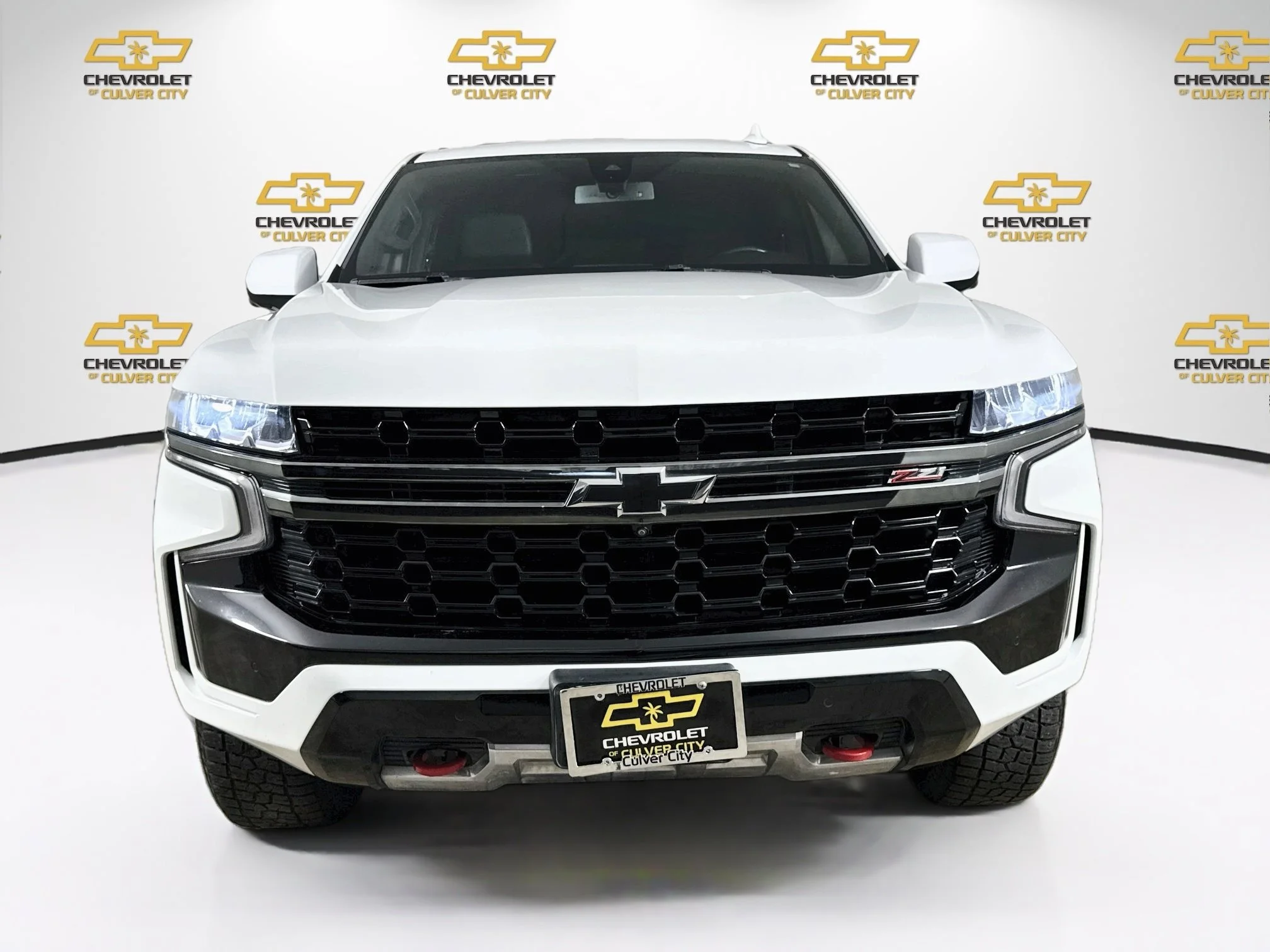 Used 2021 SUMMIT WHITE Chevrolet Z71 image 2
