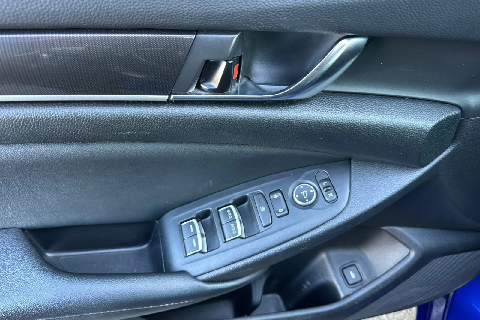 Used 2022  Honda Sport image 11
