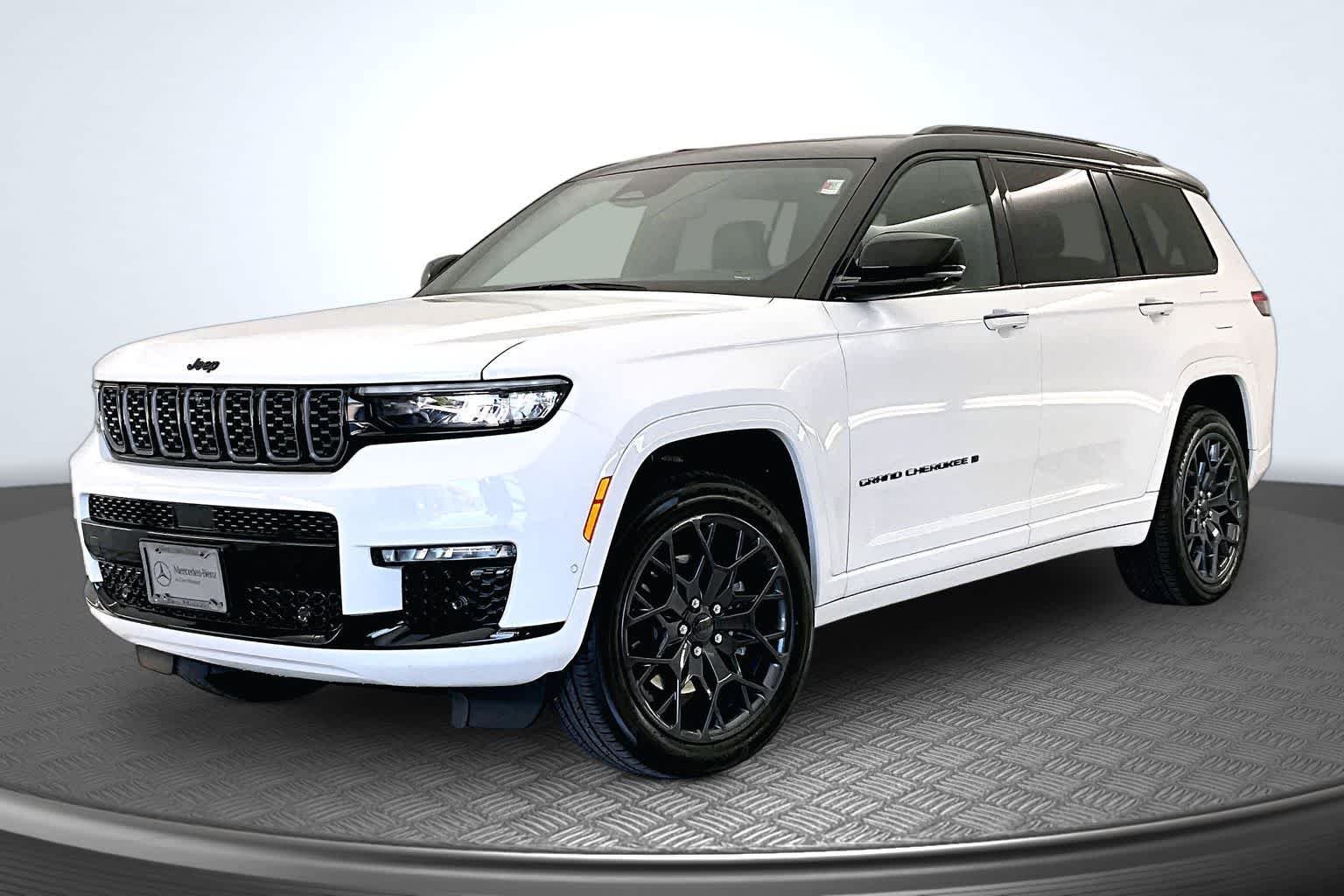 2023 Jeep Grand Cherokee L Summit 4x4's photo