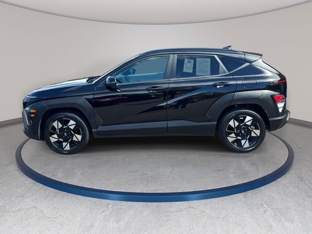 Used 2024 Black Hyundai SEL image 9