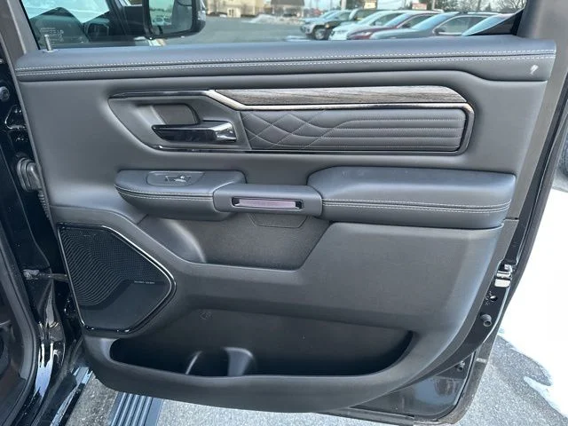 2026 RAM 1500 Limited - Photo 16