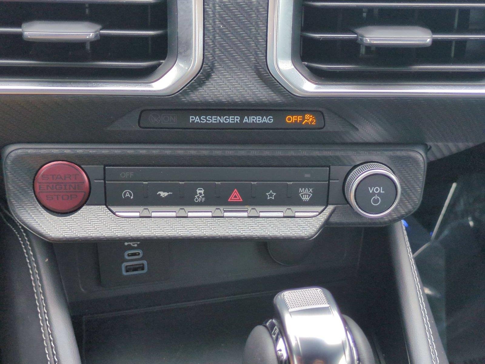 Used 2025 Shadow Black Ford GT Premium image 28
