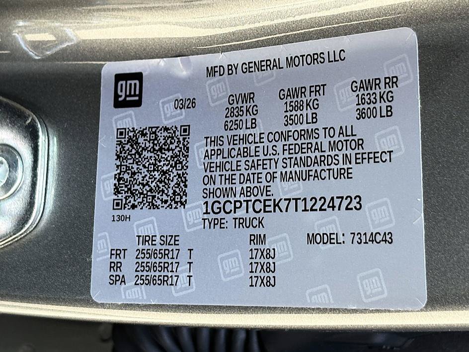 Used 2026 Sterling Gray Metallic Chevrolet 4WD LT image 24
