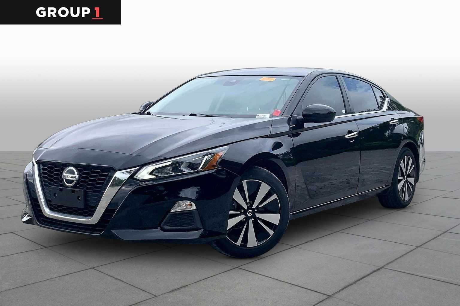 2020 Nissan Sentra SR CVT's photo